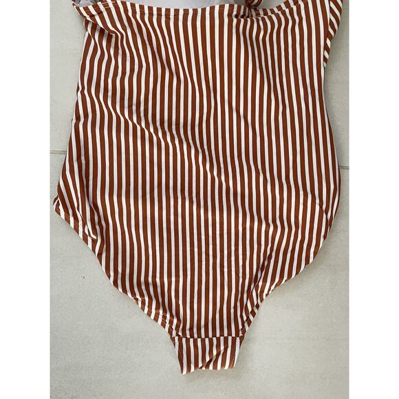 Nip Tuck Swim One Piece Swimsuit Multicolor Striped Swimwear - Picture 9 of 11